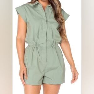 Nwt Women's Green Short Sleeve Jumpsuit